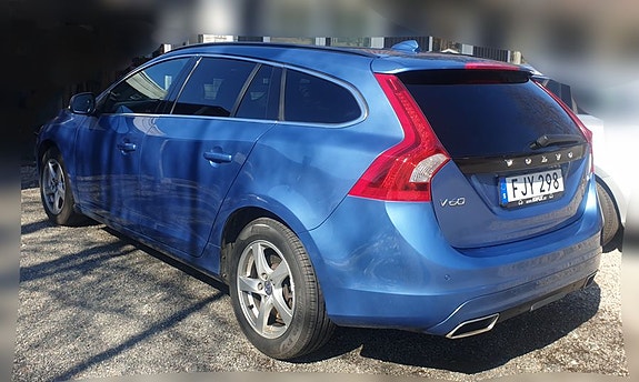 Volvo V60 4 of 10