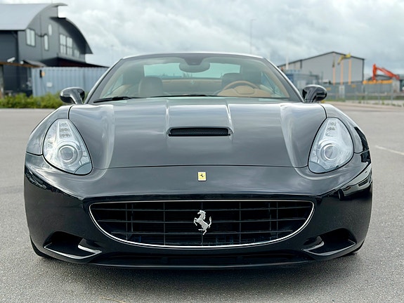 Ferrari California 7 of 30