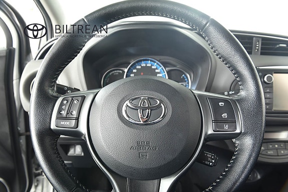 Toyota Yaris 8 of 14