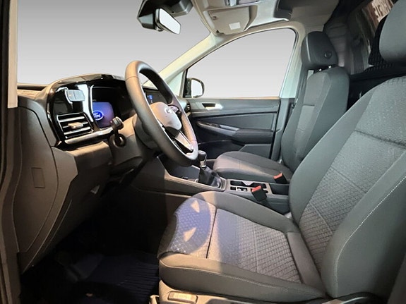 Ford Transit Connect 9 of 18