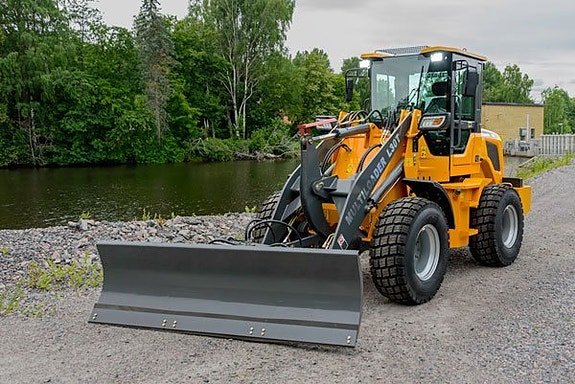 Multiloader L30T (Demokörd ca 20 timmar) 209 950:- Ex moms