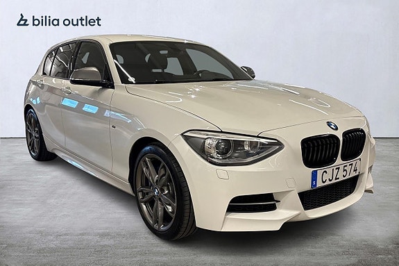 BMW M135i 4 of 30