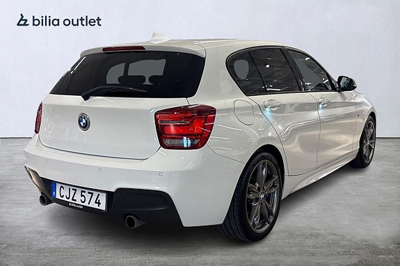 BMW M135i 8 of 30