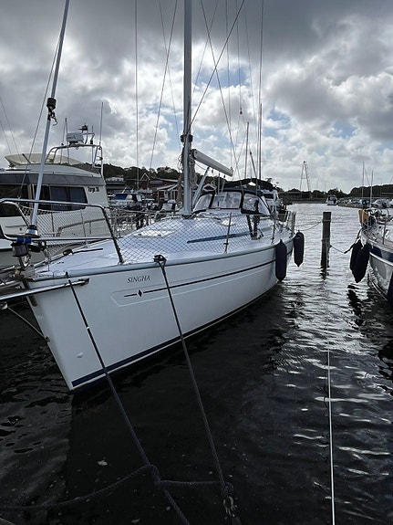 Bavaria 38 Cruiser 2003 – D2-55 – 3 kabiner – välutrustad inklusive vagn 2 of 14