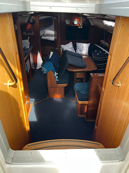 Bavaria 38 Cruiser 2003 – D2-55 – 3 kabiner – välutrustad inklusive vagn 3 of 14