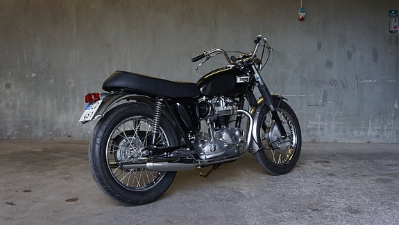 Triumph Bonneville T120R 8 of 30
