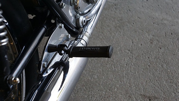 Triumph Bonneville T120R 23 of 30
