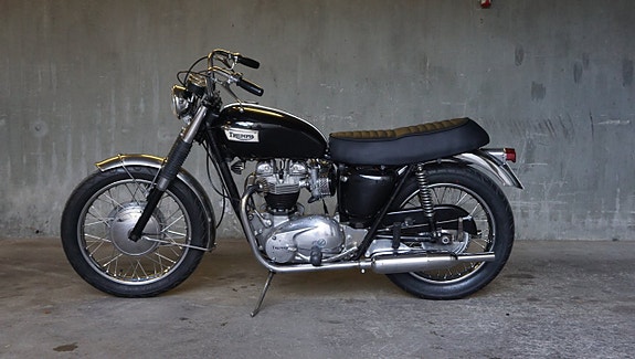 Triumph Bonneville T120R 5 of 30