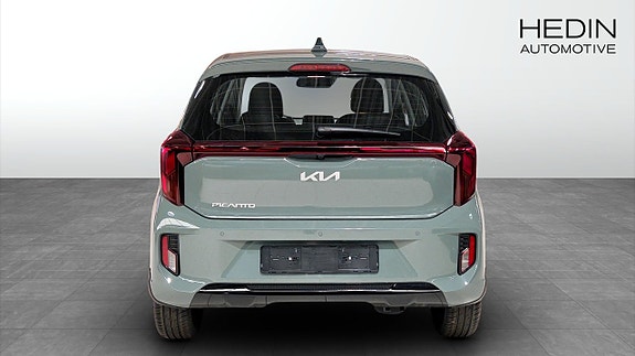 Kia Picanto 7 of 9