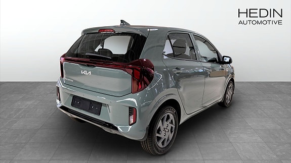 Kia Picanto 2 of 9