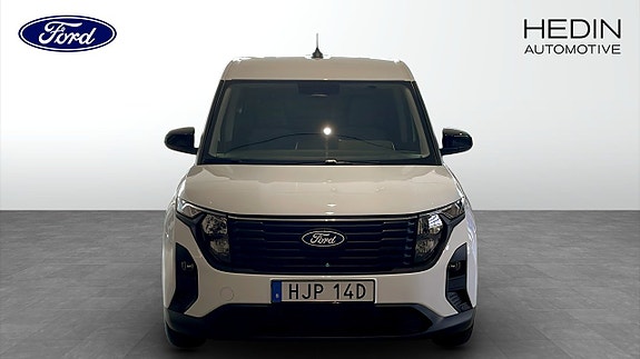 Ford Courier 8 of 12