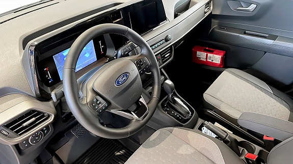 Ford Courier 4 of 12