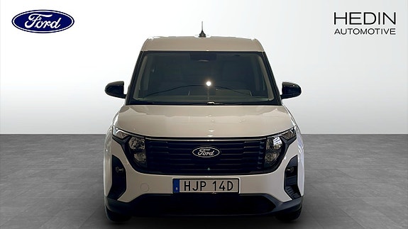 Ford Courier 8 of 12