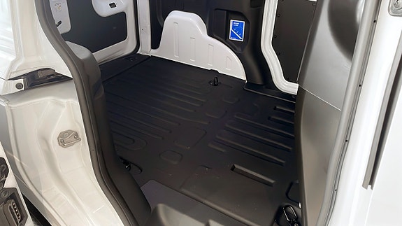 Ford Courier 5 of 12