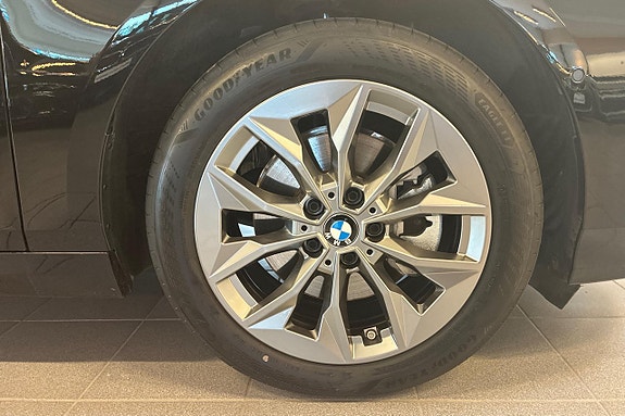 BMW 120 14 of 19