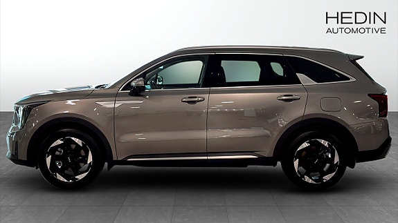 Kia Sorento 6 of 13