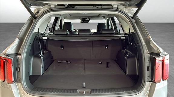 Kia Sorento 10 of 13
