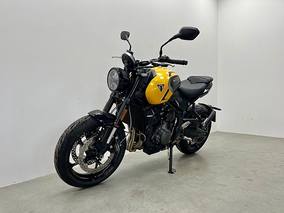 Triumph Trident 660  * Höströj * 3 of 7