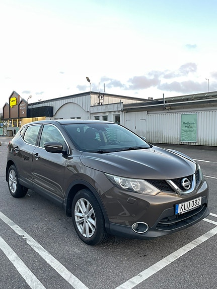 Nissan Qashqai 2 of 5