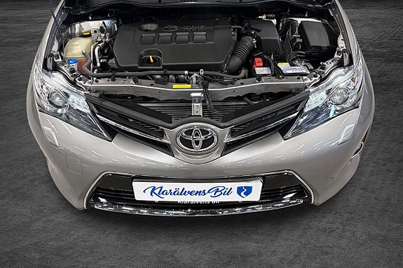 Toyota Auris 15 of 15