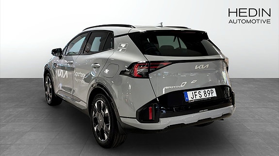 Kia Sportage 2 of 12