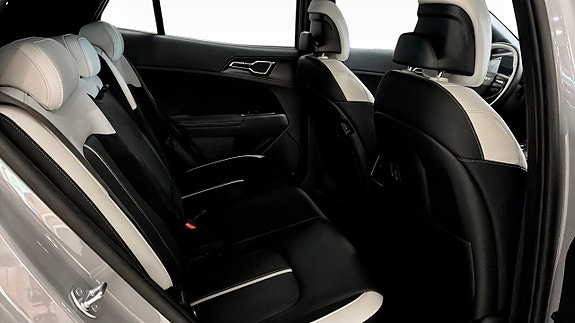 Kia Sportage 5 of 12