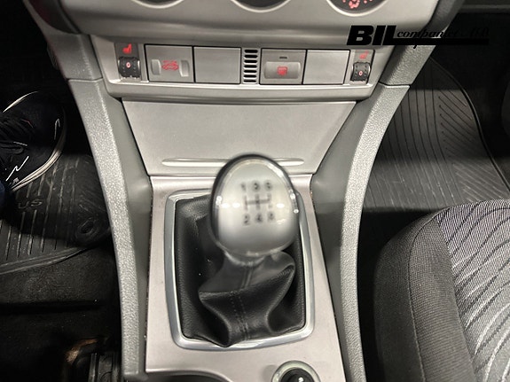 Ford Focus 12 of 17