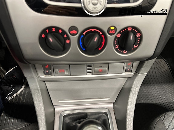 Ford Focus 13 of 17