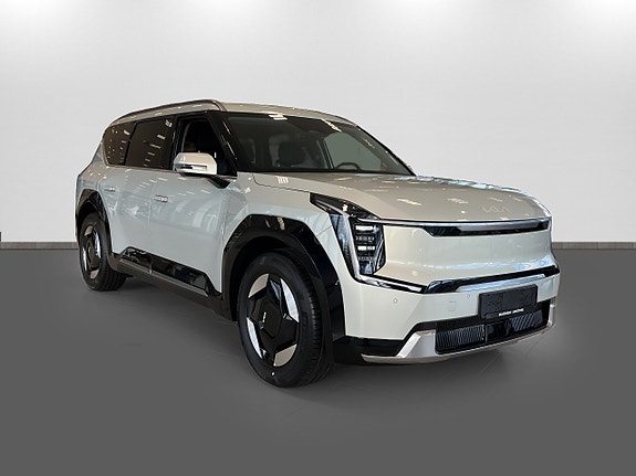Kia EV9 3 of 20