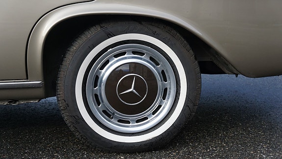 Mercedes-Benz 280 SEL 11 of 30