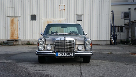 Mercedes-Benz 280 SEL 2 of 30