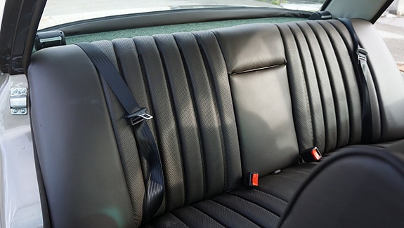 Mercedes-Benz 280 SEL 27 of 30