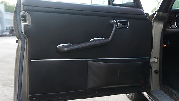 Mercedes-Benz 280 SEL 26 of 30