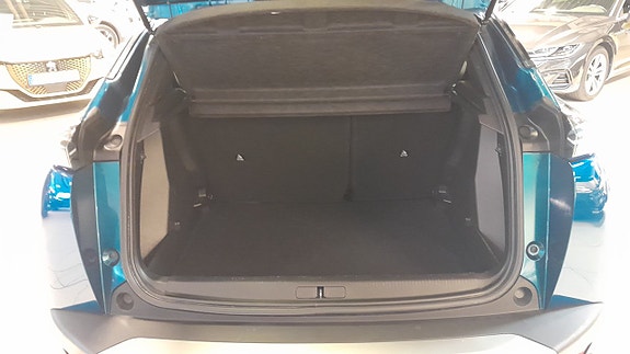 Peugeot 2008 7 of 12