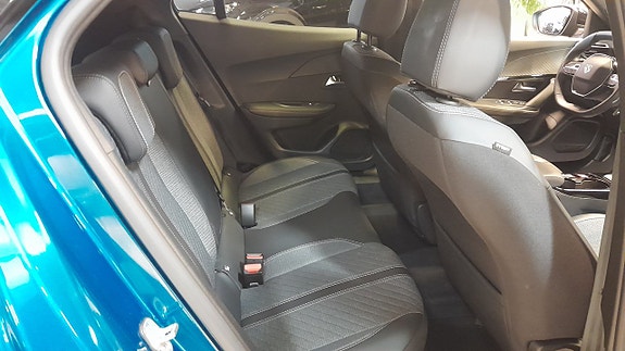 Peugeot 2008 9 of 12