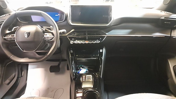 Peugeot 2008 11 of 12