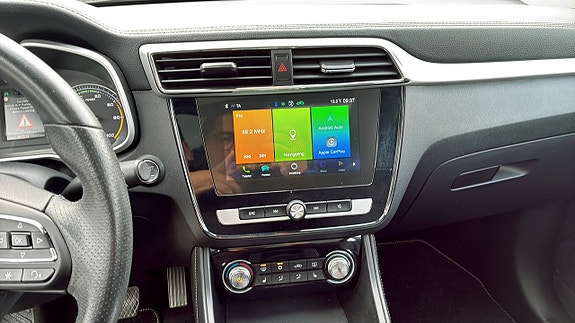 MG ZS EV 12 of 13