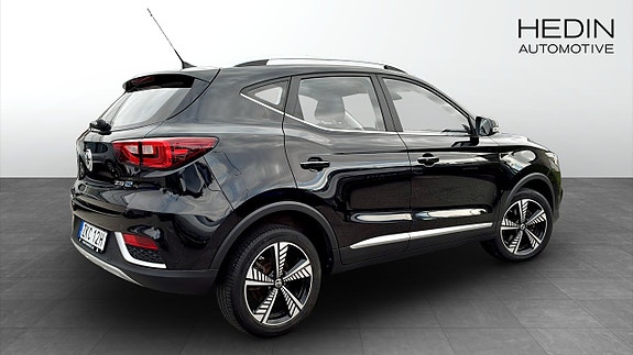MG ZS EV 2 of 13