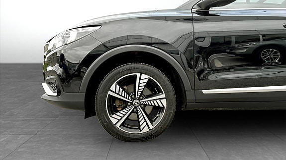 MG ZS EV 9 of 13