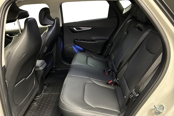 Kia EV6 11 of 21