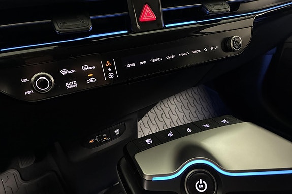Kia EV6 15 of 21