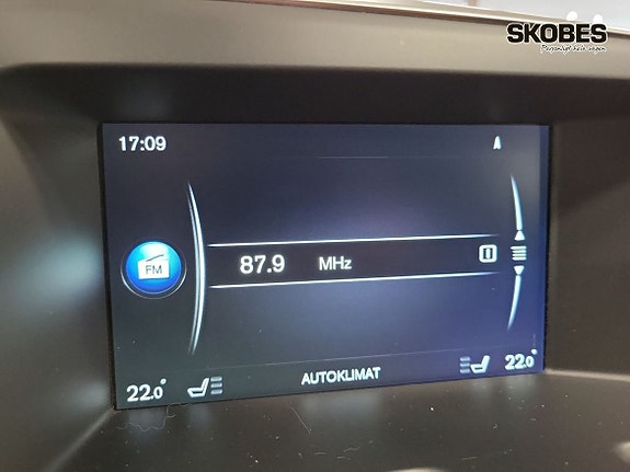 Volvo XC60 14 of 20