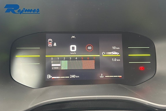 Dacia Sandero 9 of 21