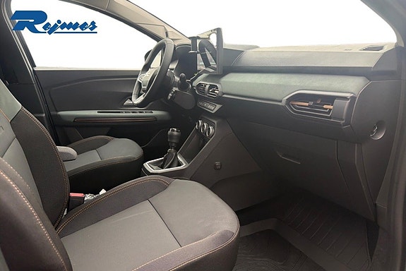 Dacia Sandero 14 of 21