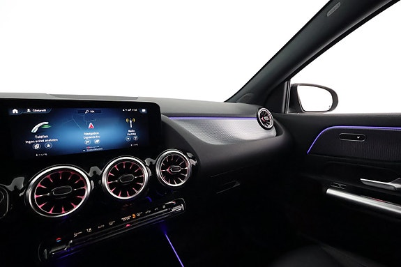 Mercedes-Benz EQA300 23 of 26