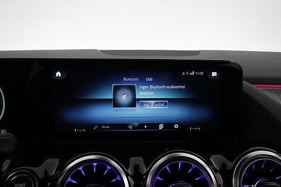 Mercedes-Benz EQA300 20 of 26
