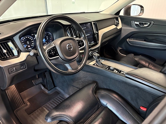 Volvo XC60 7 of 27