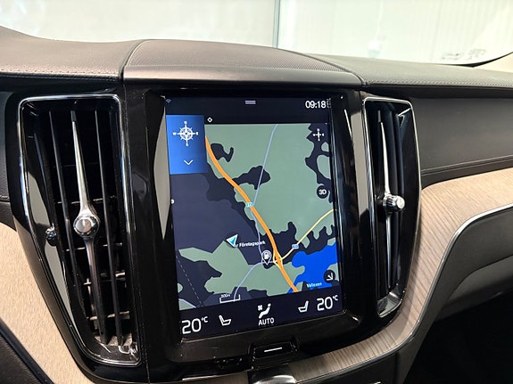 Volvo XC60 18 of 27