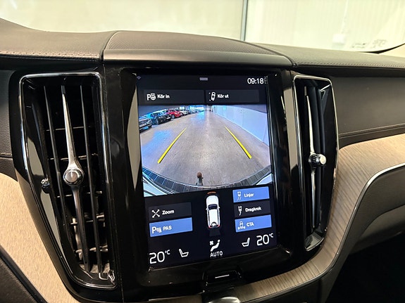 Volvo XC60 19 of 27