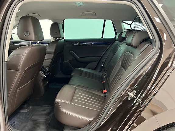 Skoda Superb 9 of 20